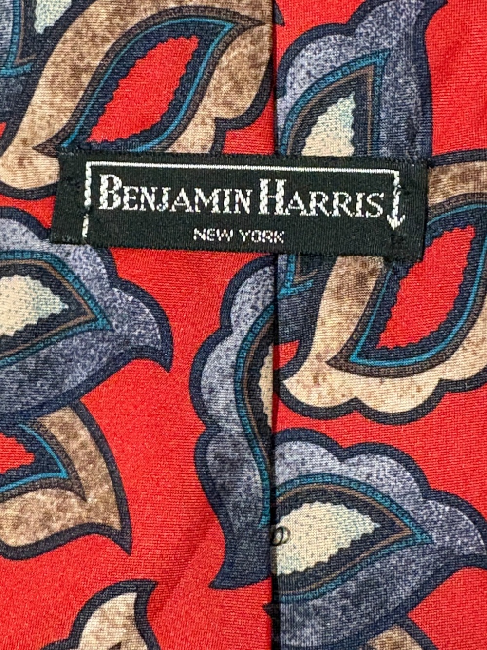 Vtg Benjamin Harris NY Red Abstract Paisley Polyester Tie